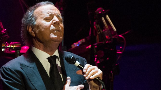 Julio Iglesias