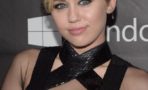 Miley Cyrus Cirugia Muneca