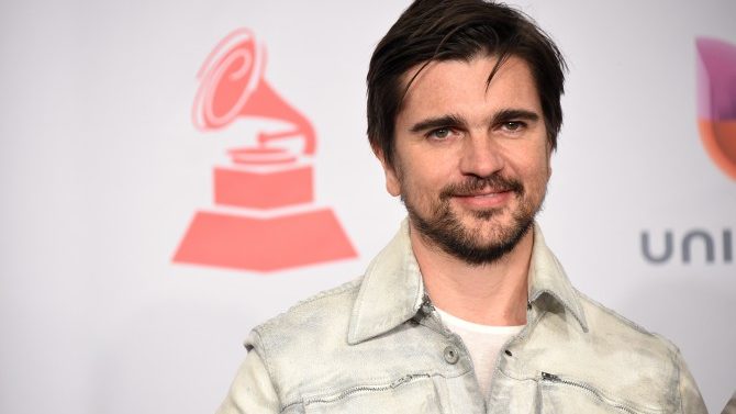 Juanes Perfoming Grammy Awards