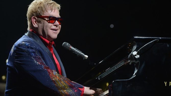 Elton John Ofendido Comentarios Dolce&Gabanna