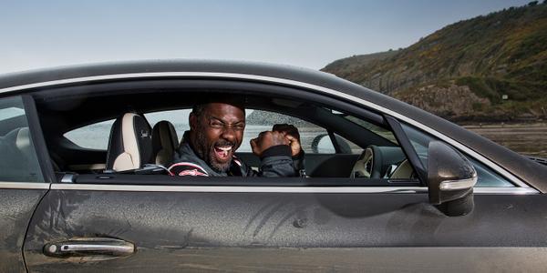 Idris Elba rompe record velocidad Bentley