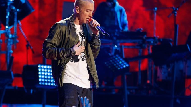 Eminem estrena Cancion Penomenal
