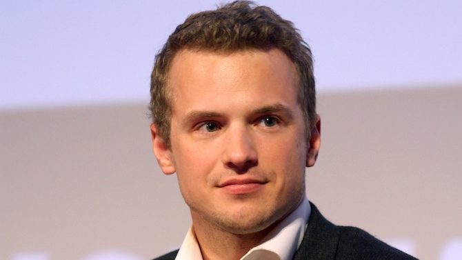 Freddie Stroma