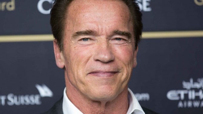 Schwarzenegger piensa que Stallone debió haber
