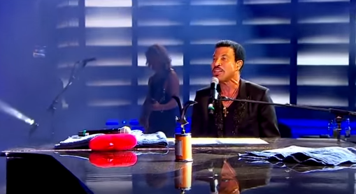 Lionel Richie encendió el escenario de