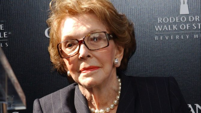 Muere Nancy Reagan, exprimera dama de