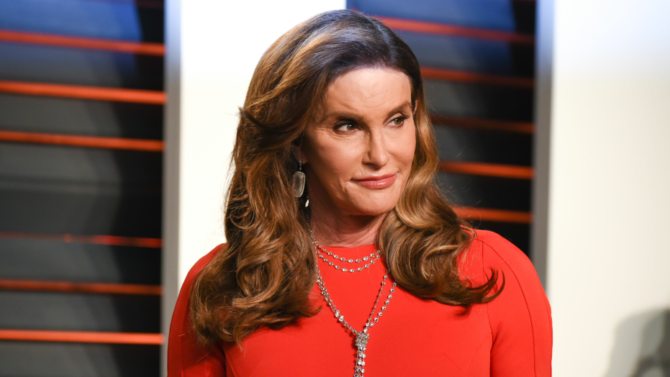 Caitlyn Jenner defiende a Donald Trump