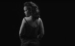 Rihanna lanza sensual video para el
