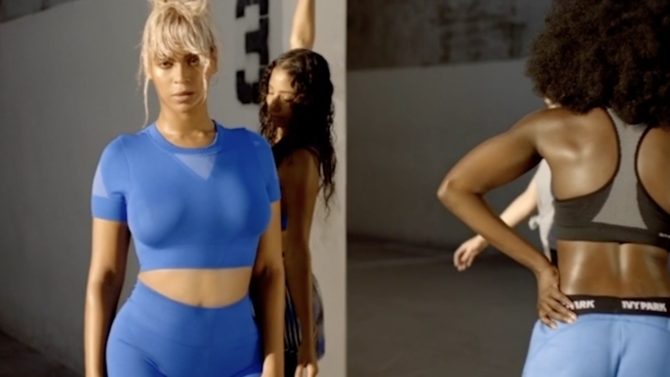 Beyoncé se cae patinando en el