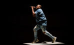 Kanye West hace debut en vivo