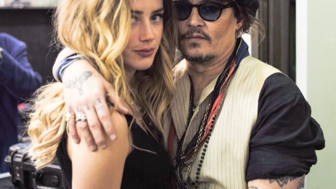 Johnny Depp pide que se rechace