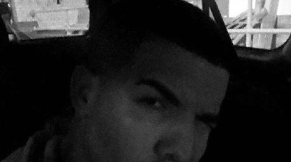Drake afeita su barba e Internet