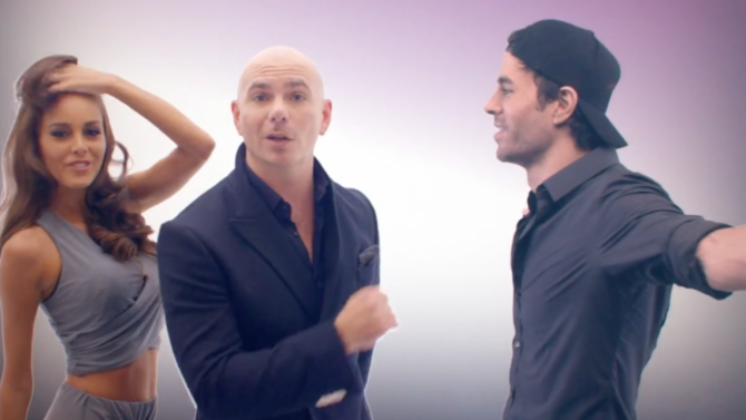 Pitbull y Enrique Iglesias colaboran (otra