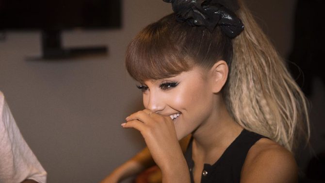 Ariana Grande publica remix de "Into