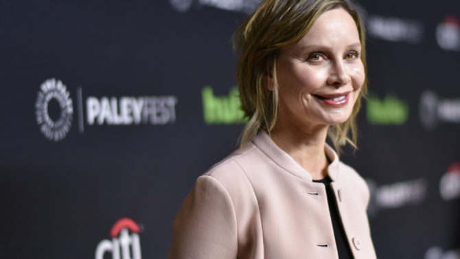 Calista Flockhart confirma regreso a 'Supergirl'