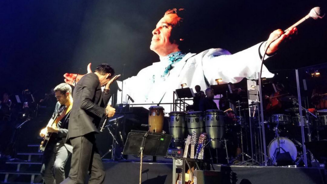 Marc Anthony rinde tributo a Juan
