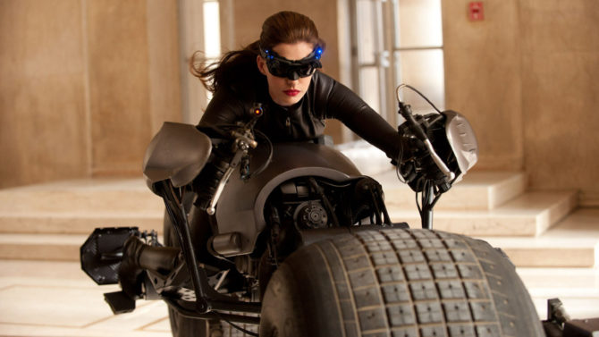 Video Anne Hathaway spin off Catwoman