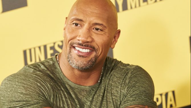 Dwayne Johnson Reveals 'Jumanji' Costume