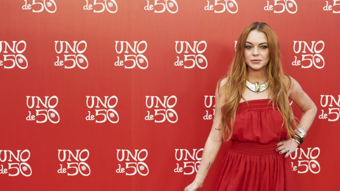 Desetiman demanda de Lindsay Lohan contra
