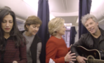 Hillary Clinton se une al #MannequinChallenge